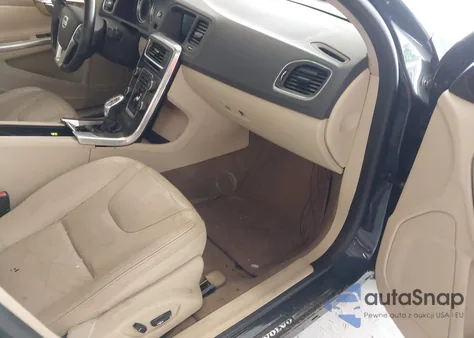 2013 Volvo S60 T5 z USA, uszkodzony, nr VIN YV1612FS3D2196502